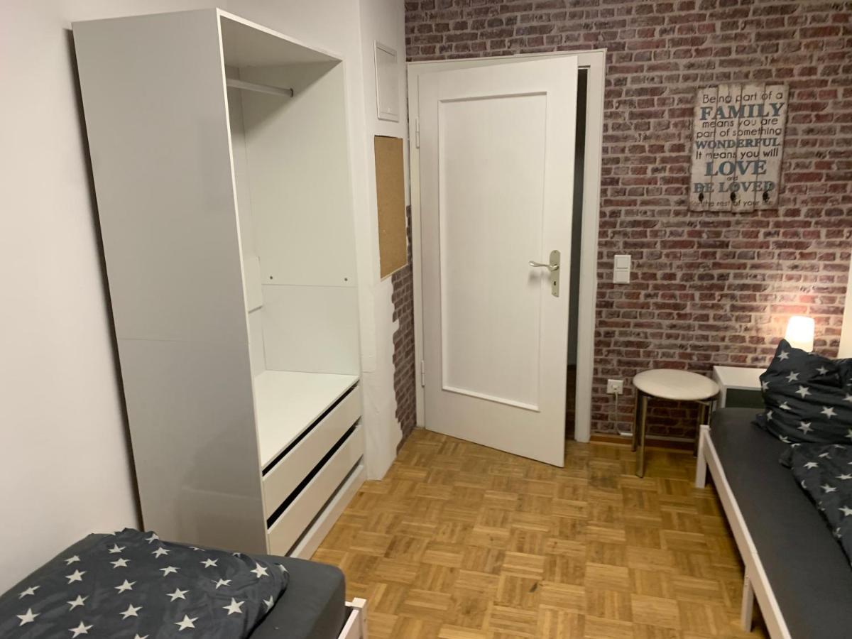 Mainpark Apartment 4 Schlafzimmer Bis Zu 10 Personen Direkt Ueber Aschaffapartment Bei Aschaffenburg Mainaschaff Екстериор снимка